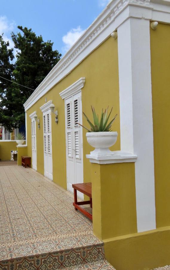 Historic Building The Palm Backyard Studio-Apartment Willemstad, Curacao Feel Home Away From Home Esterno foto