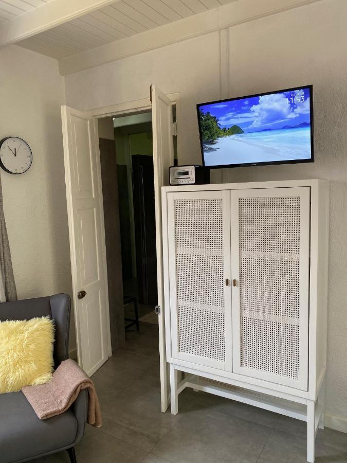 Historic Building The Palm Backyard Studio-Apartment Willemstad, Curacao Feel Home Away From Home Esterno foto
